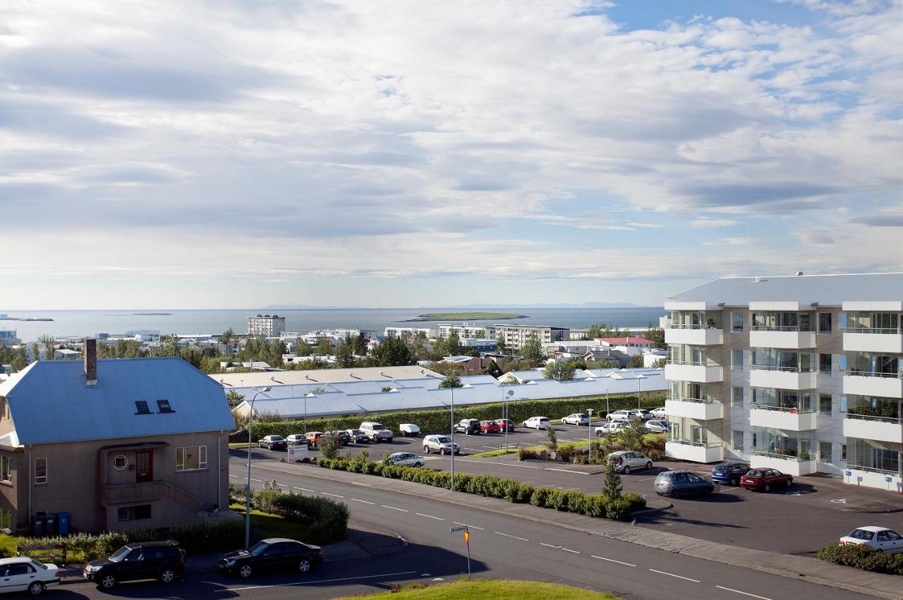 Overlooking The City, Bright & Cozy - Free Parking Reykjavík Esterno foto