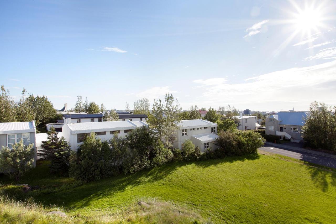 Overlooking The City, Bright & Cozy - Free Parking Reykjavík Esterno foto