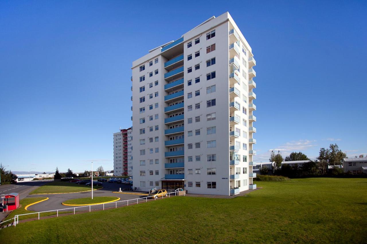 Overlooking The City, Bright & Cozy - Free Parking Reykjavík Esterno foto